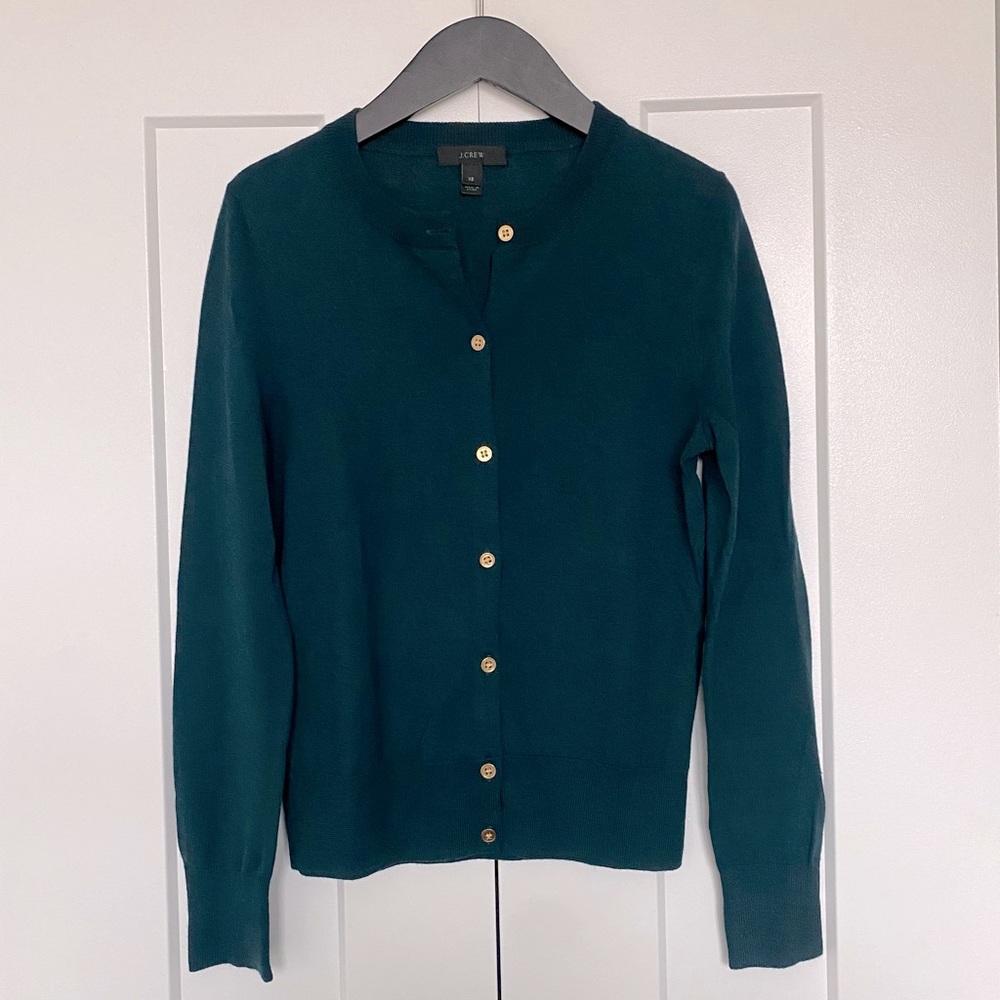 J.Crew 100% Merino wool cardigan. Deep green. Size XS. Excellent used condition.